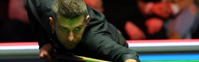 开云体育官网-塞尔比战胜罗伯逊结束七连败 决赛会师布雷切尔