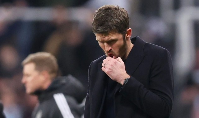 跟队：曼联不确定能否打动恩里克执教，仍最可能转正卡里克