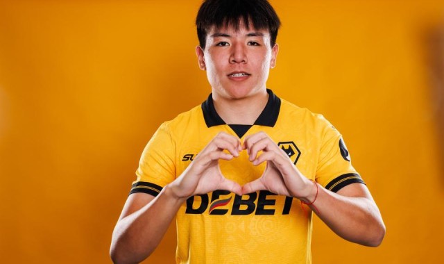 开云官网-狼队官宣！徐彬登陆英甲，租借加盟巴恩斯利，保留狼队U21资格