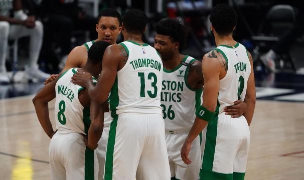 开云官网-凯尔特人坐上过山车 40比8！这波逆转实在太神奇