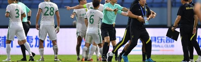 开云官网-弃传控改防反国安变得务实 两教练染红足见压力大