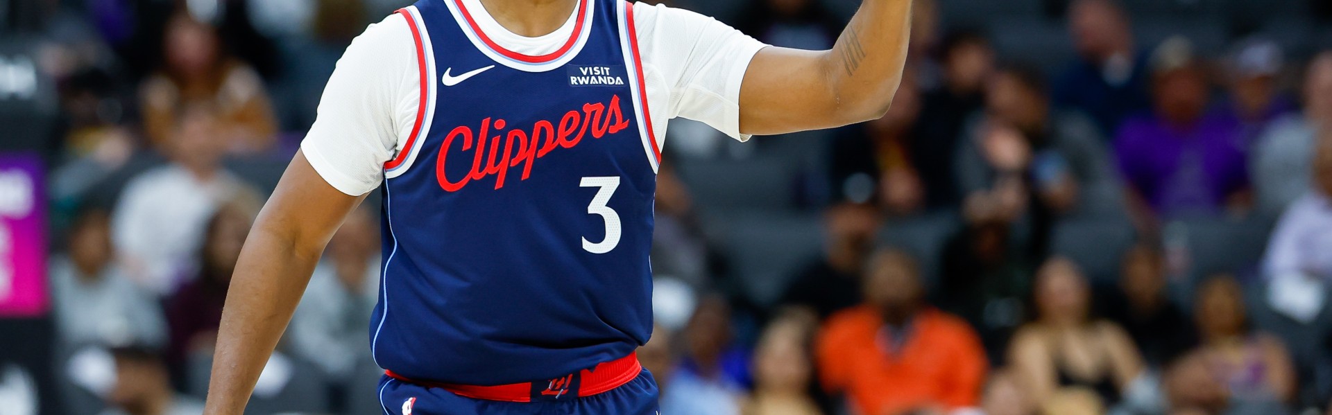 开云体育下载-帕金斯：清理了背后捅刀子的保罗后 泰伦·卢重新掌控了更衣室