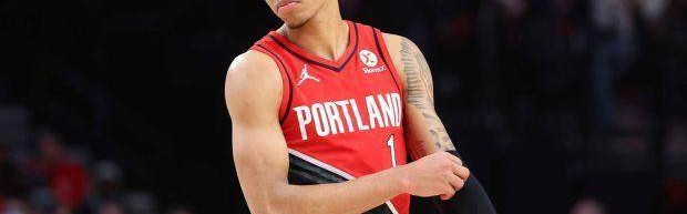 kaiyun-续约西蒙斯抢下小佩顿 开拓者实力得到提升了吗？