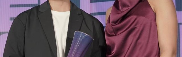 kaiyun-表彰体育精神！西班牙媒体为何冰娇颁发纪念奖杯