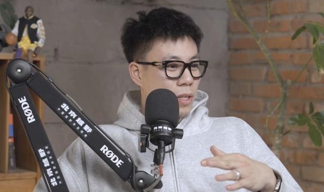 开云体育官网-张镇麟：从小在美国学到的就是在场上做“坏人”，球员互喷很正常